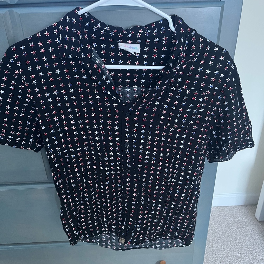LuLaRoe Black and White Star Button Down Shirt